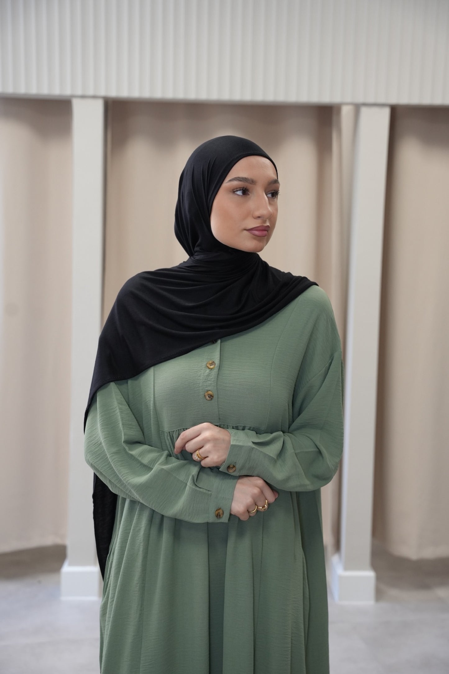 ABAYA LINA