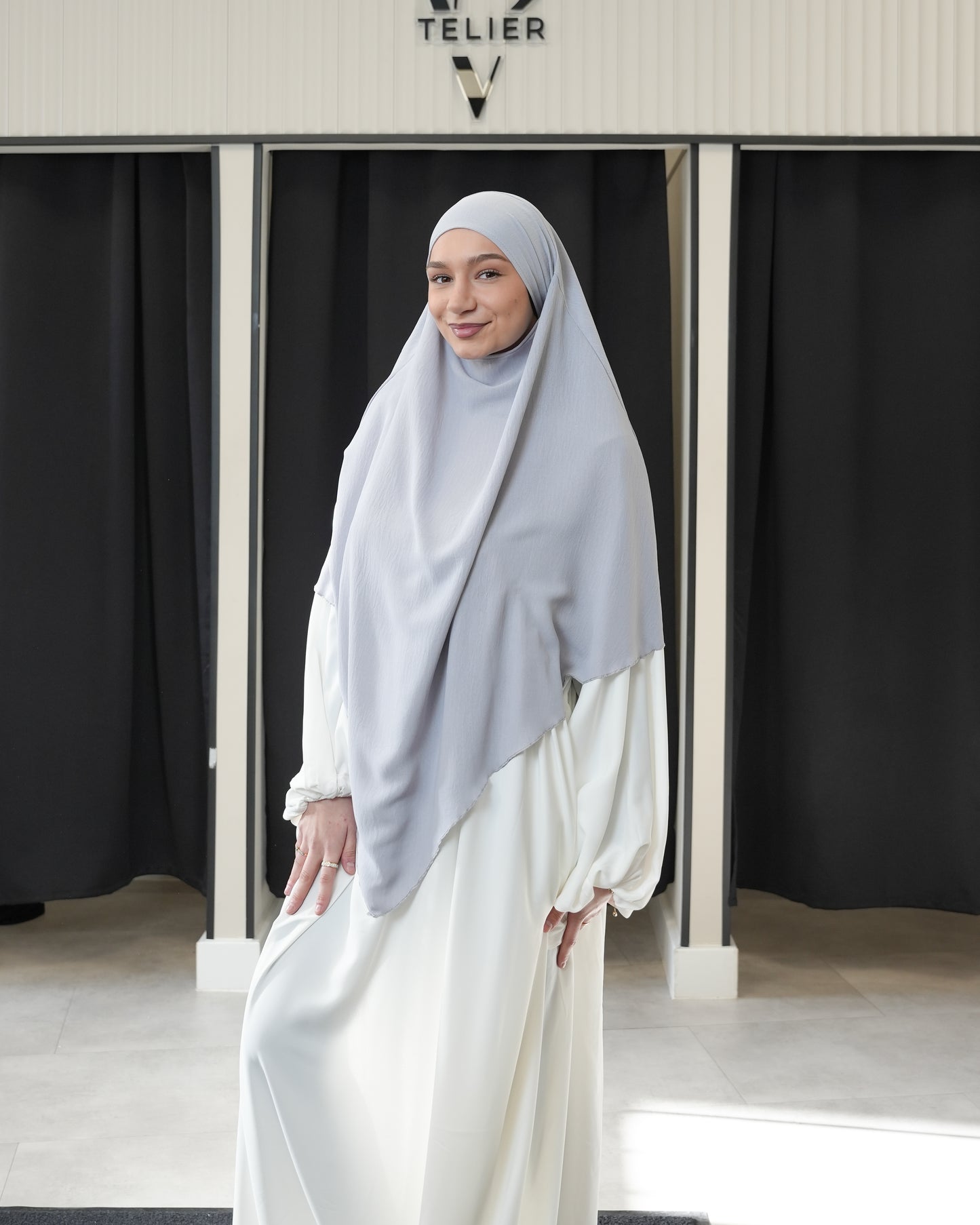 MIA KHIMAR