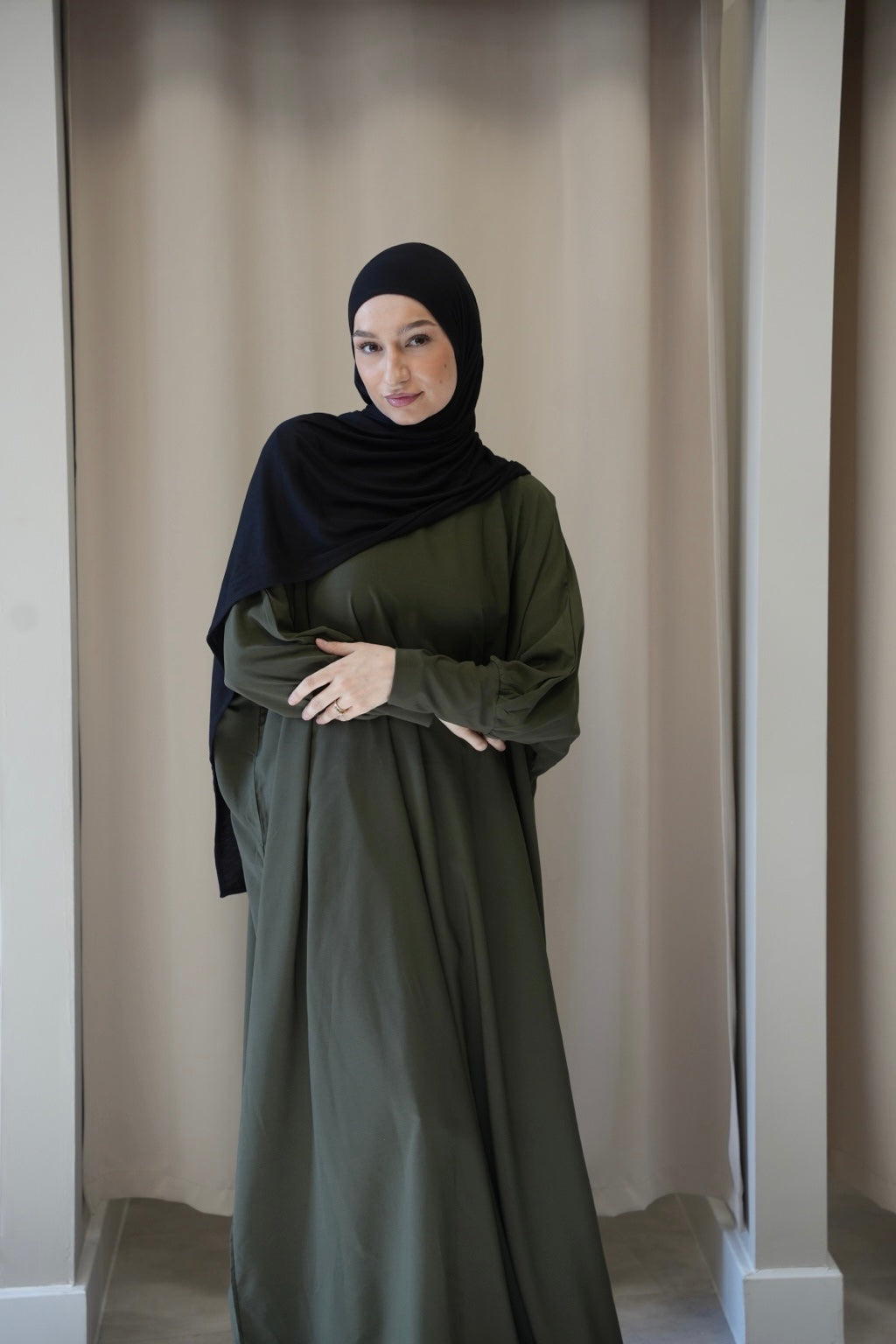 ABAYA LEES