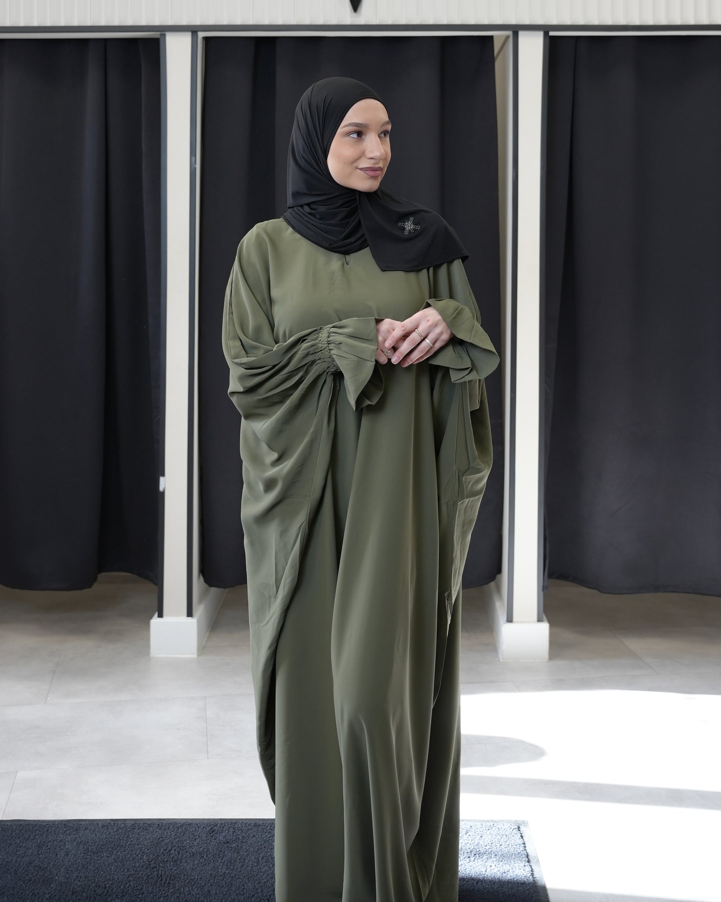 ABAYA FLOWER BUTTERFLY