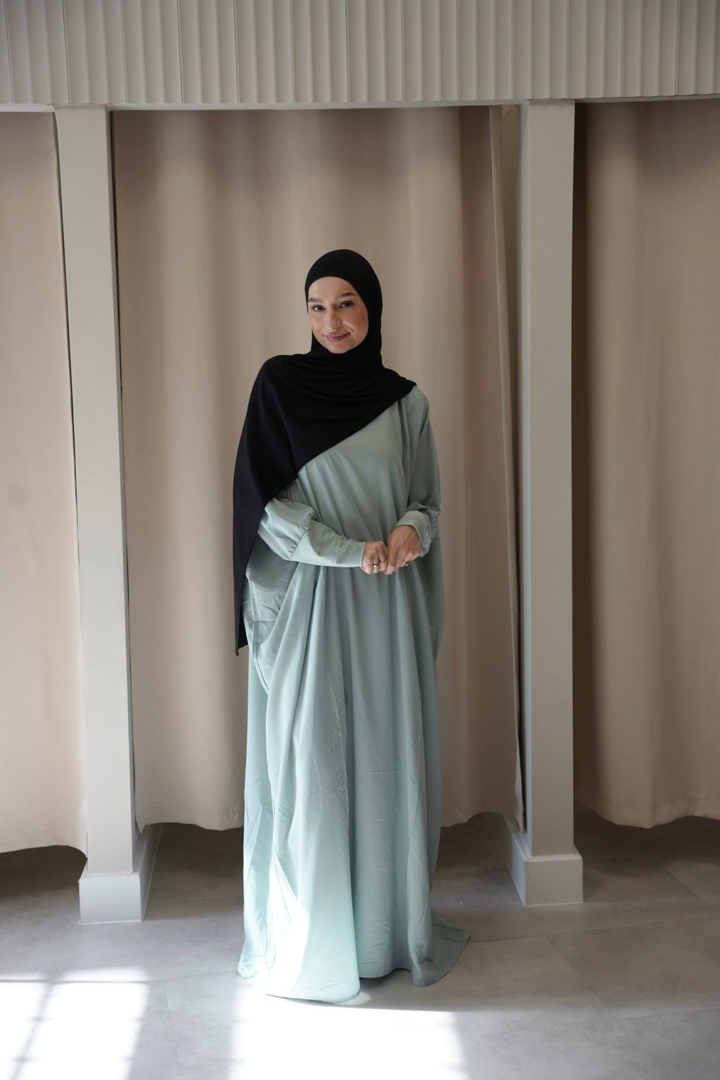 ABAYA LEES