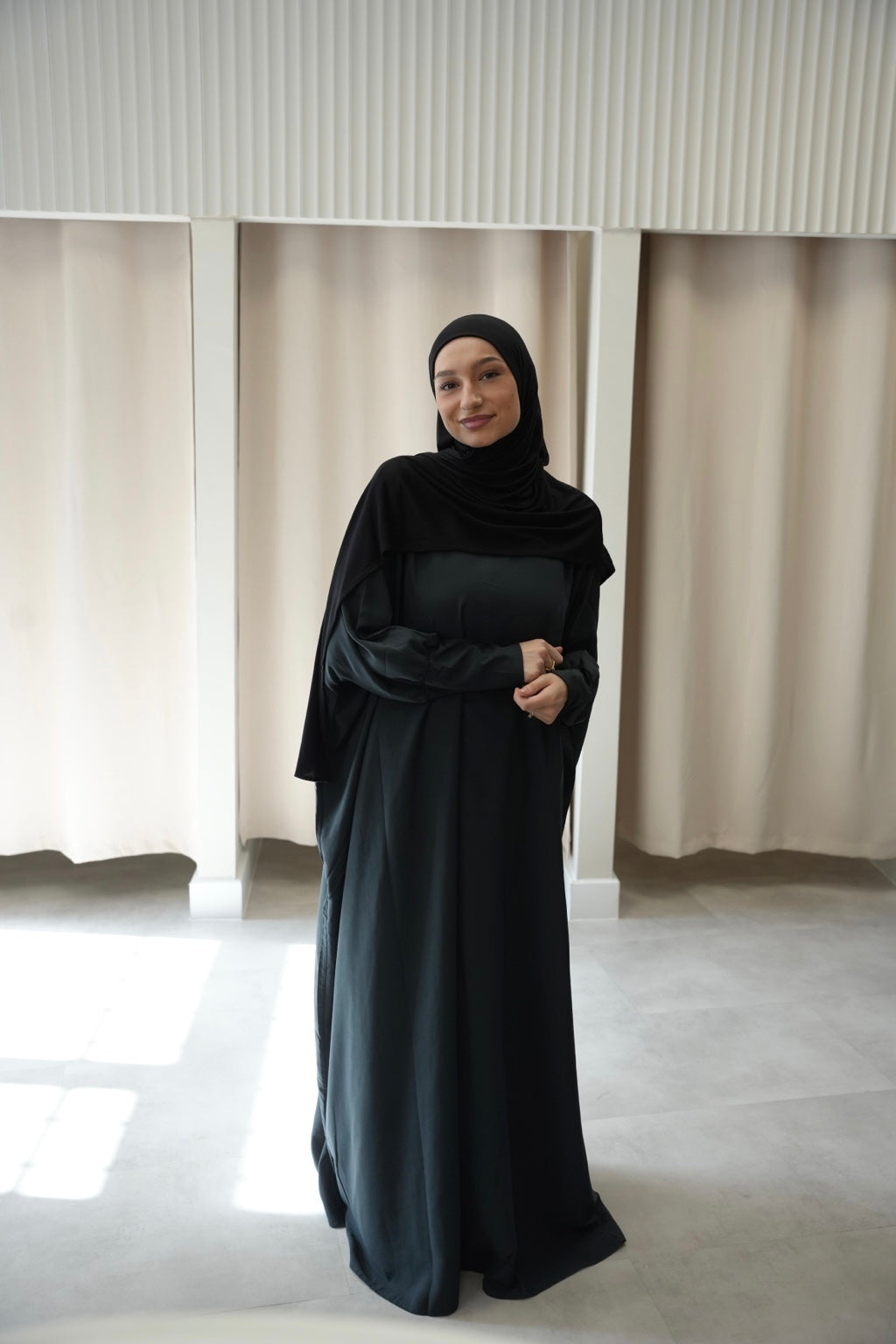 ABAYA LEES