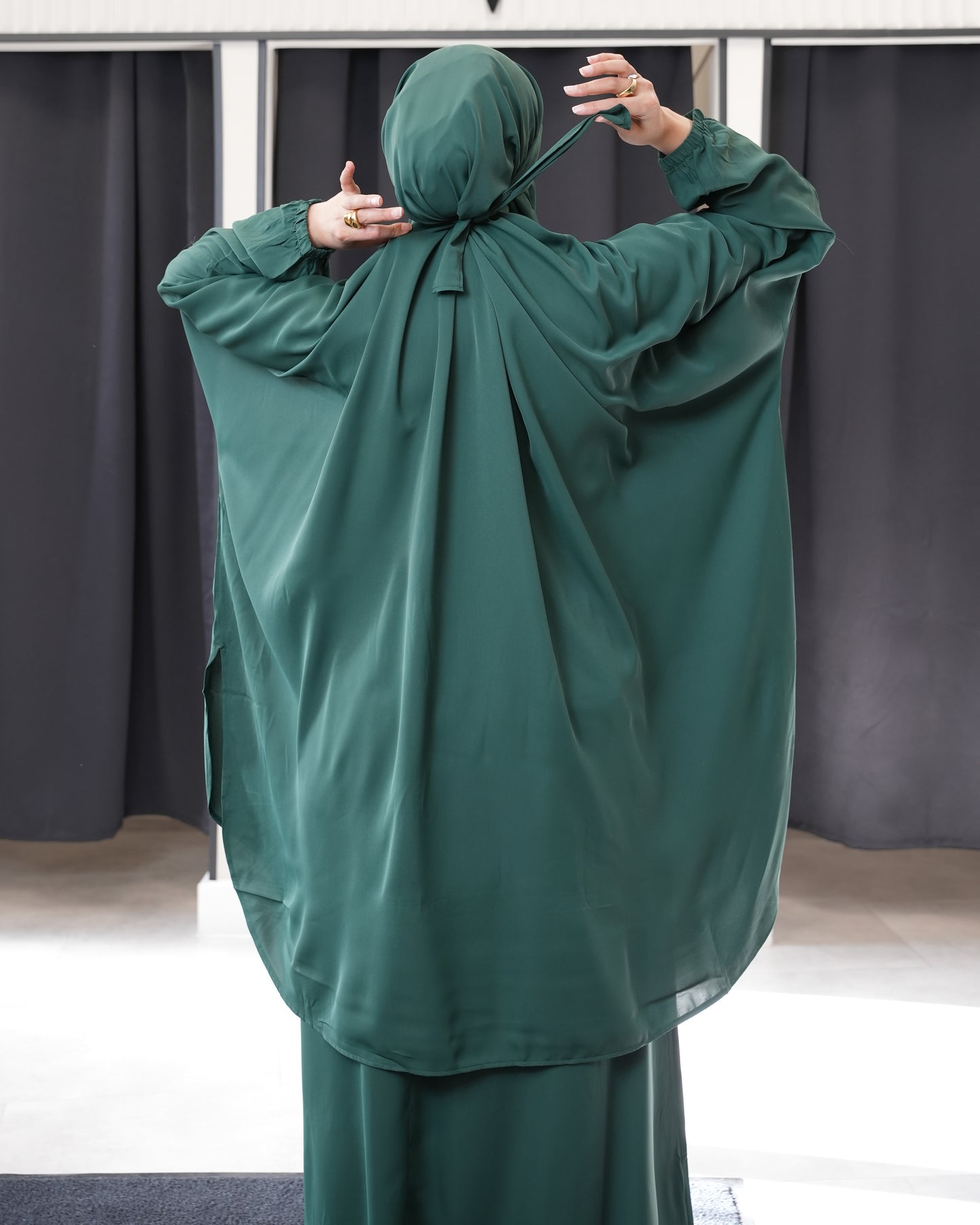 JILBAB MIT ROCK