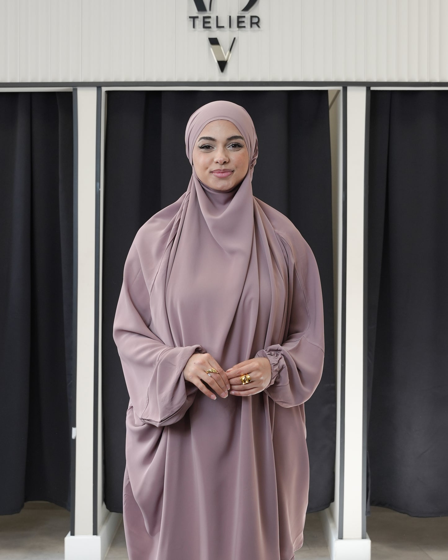 JILBAB MIT ROCK