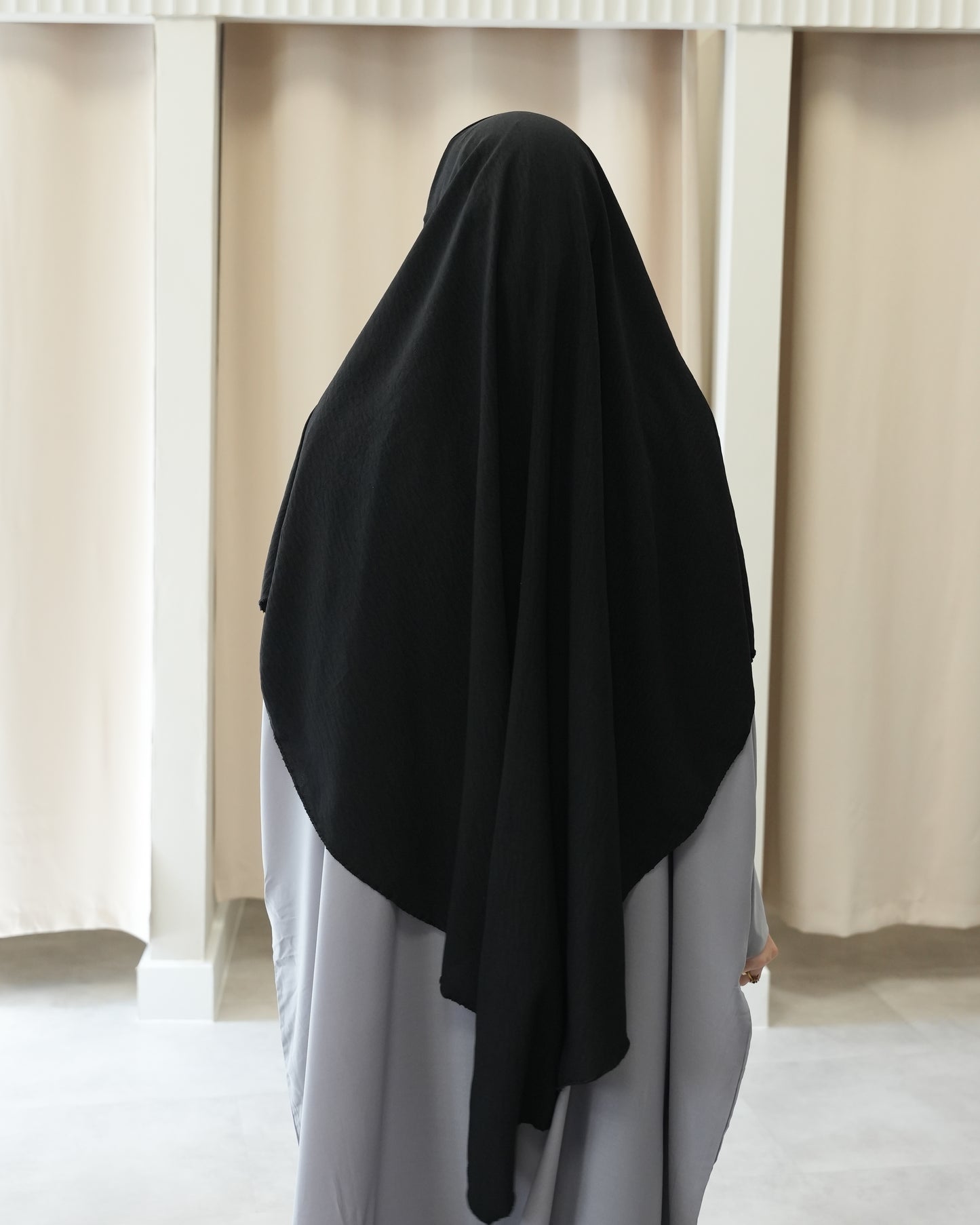 MIA KHIMAR