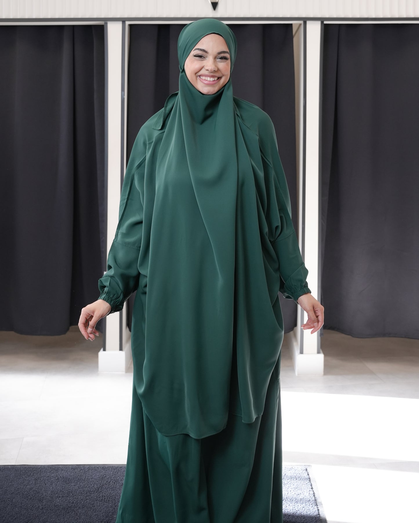 JILBAB MIT ROCK