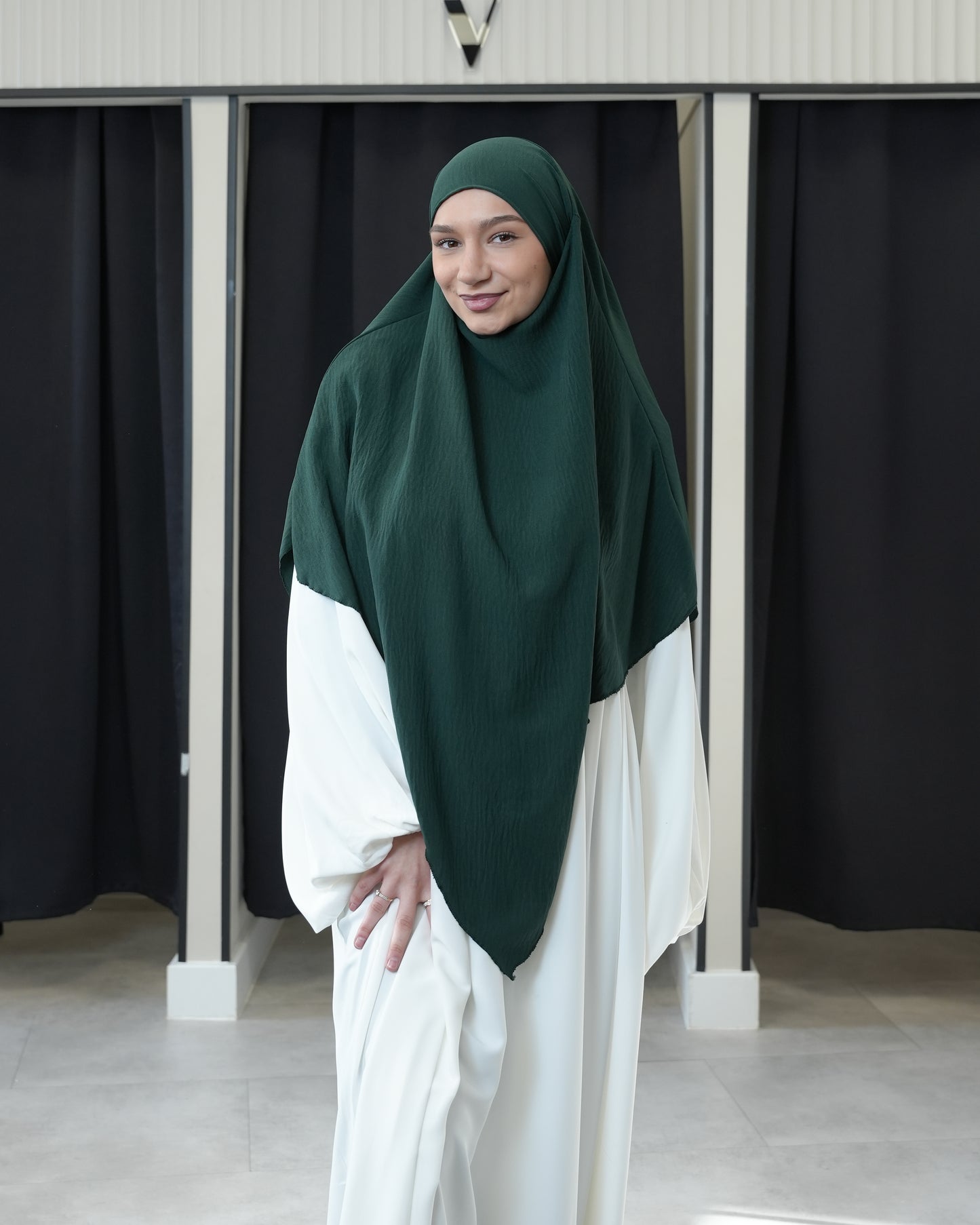 MIA KHIMAR