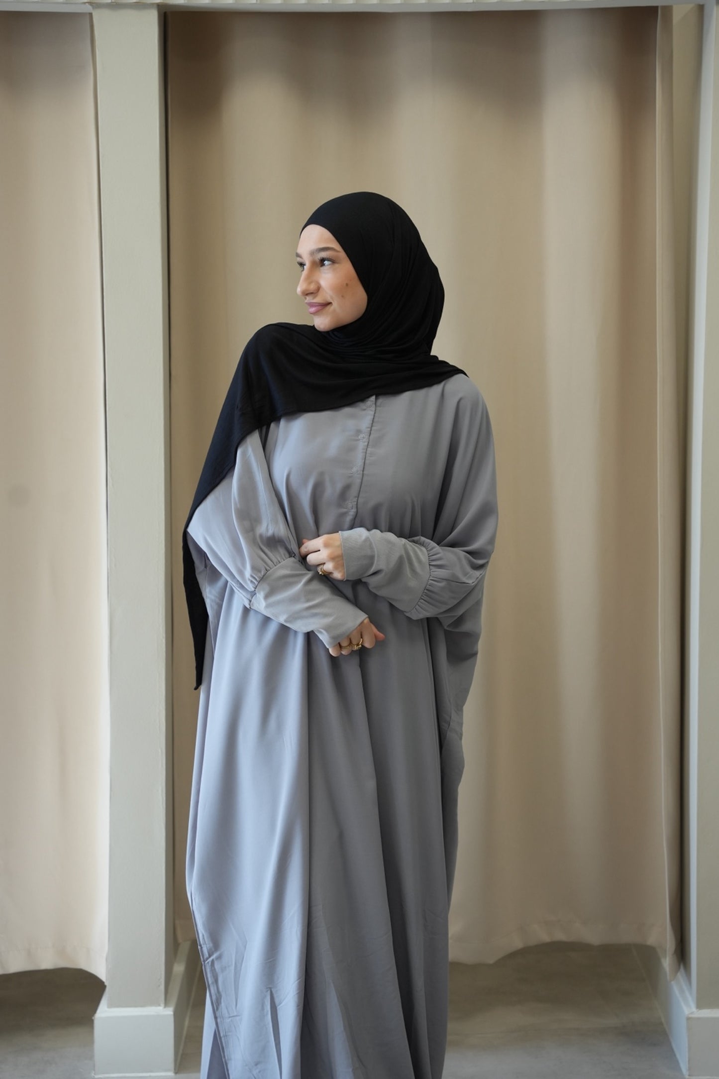 ABAYA LIA