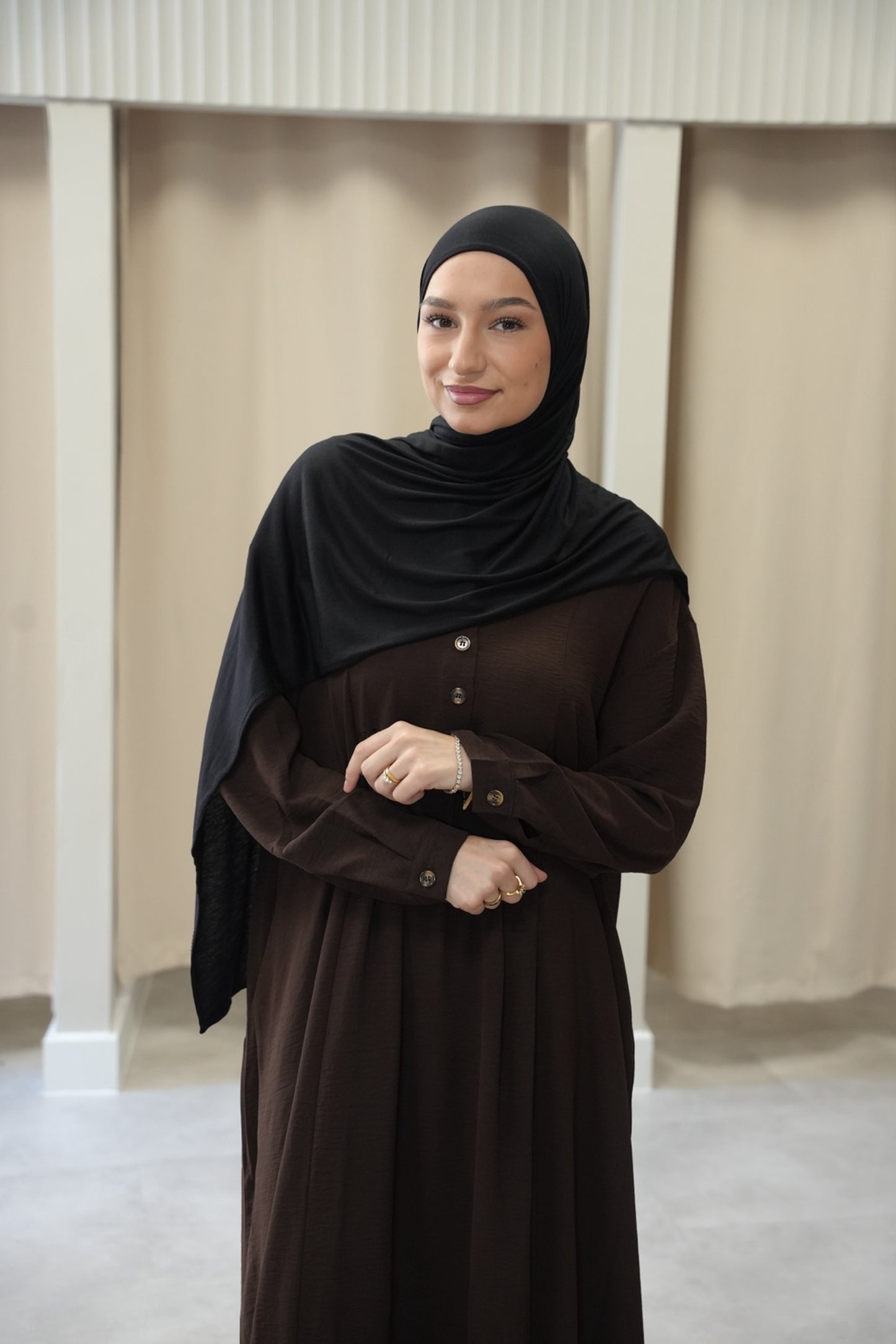 ABAYA LINA